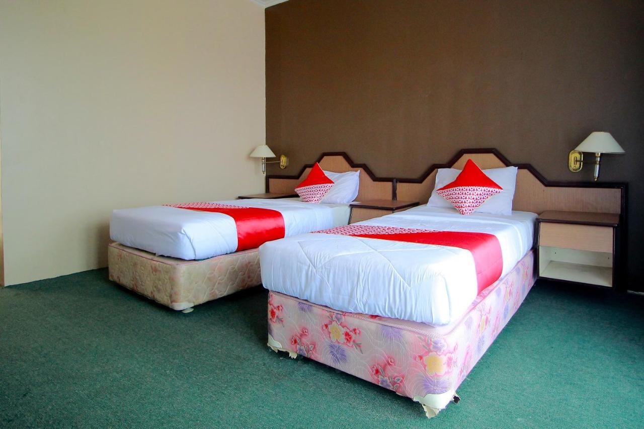 Oyo 2360 Hotel Rio Bengkulu Eksteriør billede