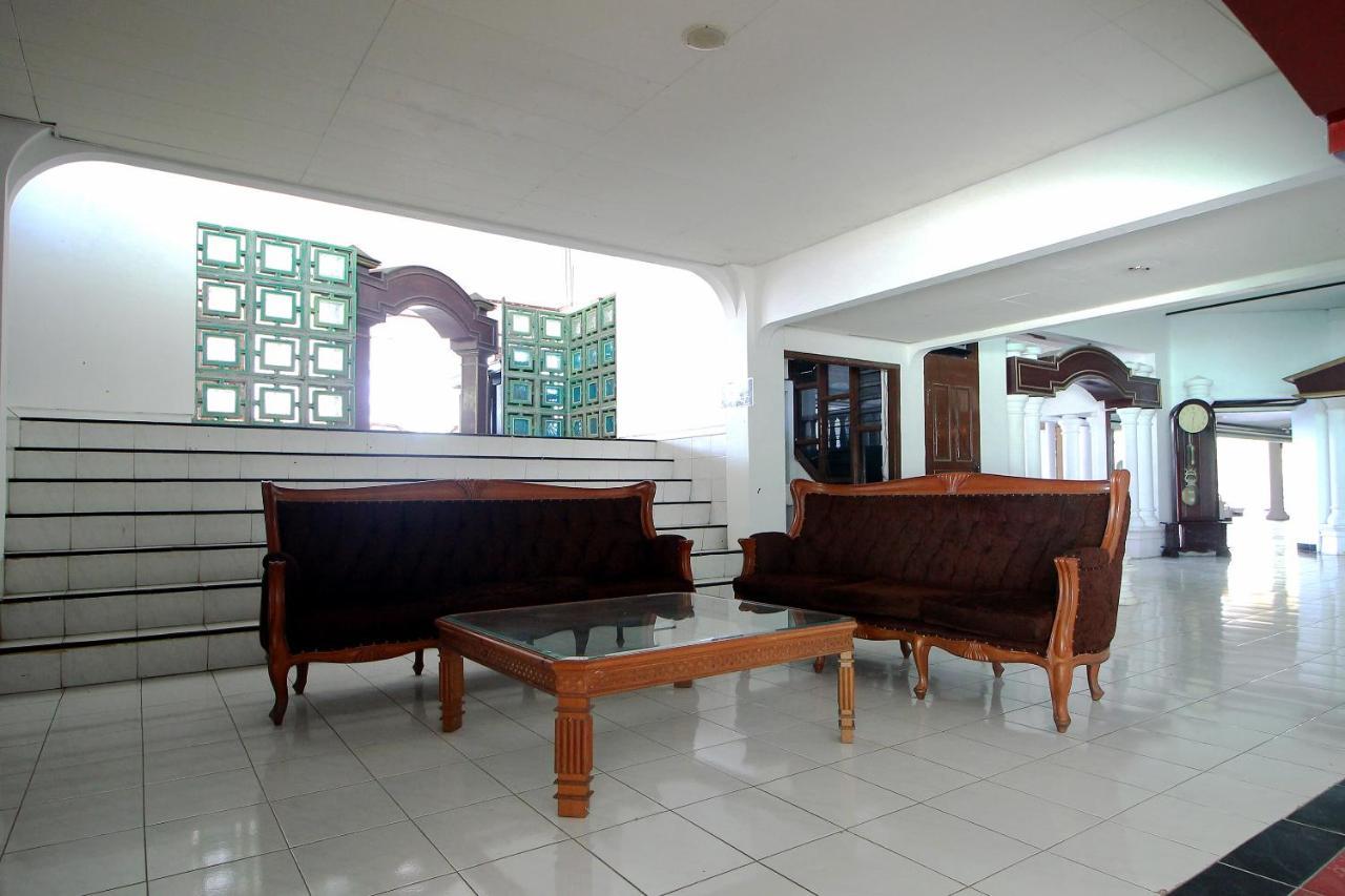 Oyo 2360 Hotel Rio Bengkulu Eksteriør billede