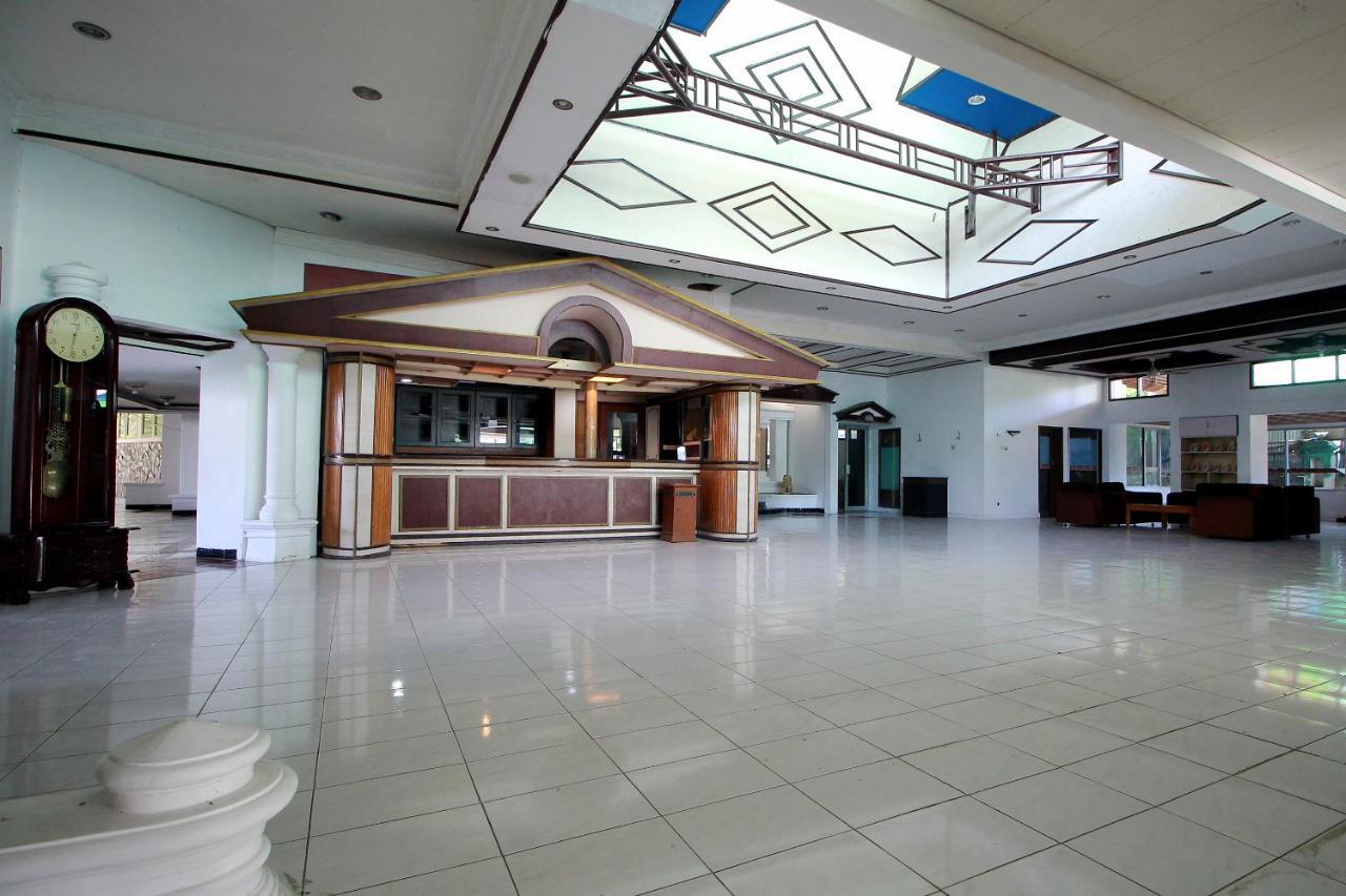 Oyo 2360 Hotel Rio Bengkulu Eksteriør billede