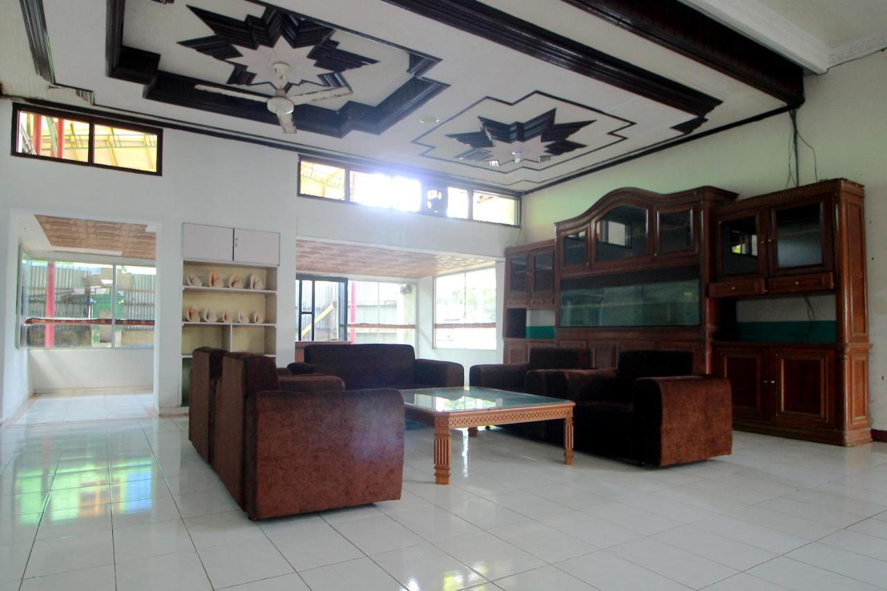 Oyo 2360 Hotel Rio Bengkulu Eksteriør billede